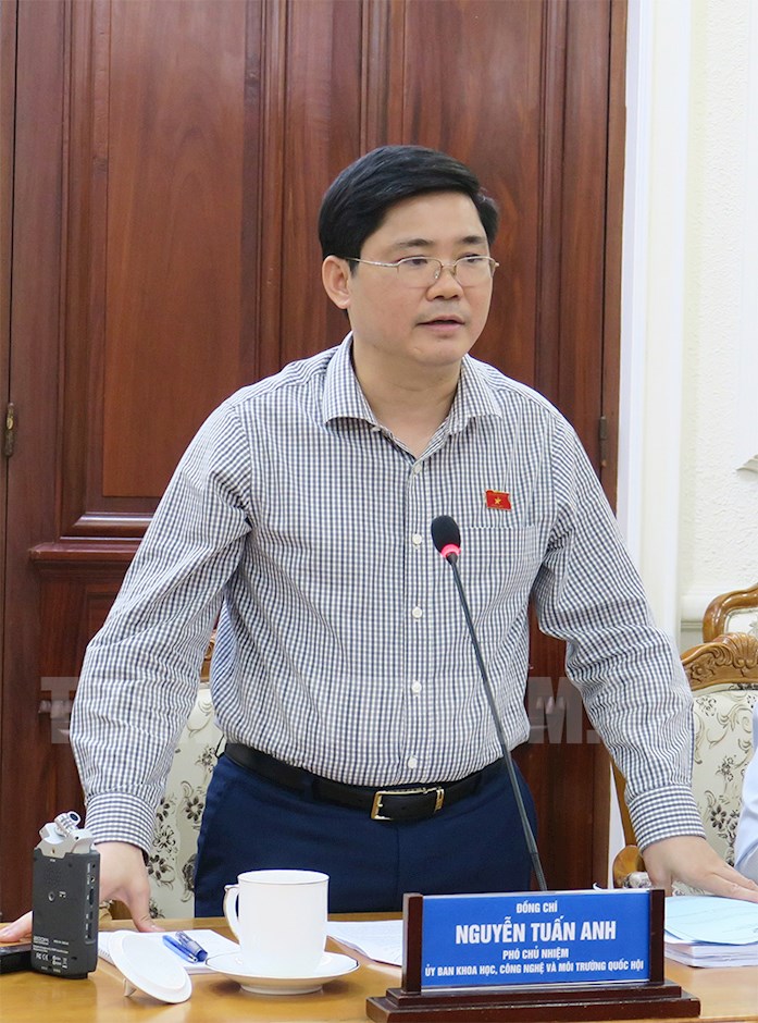 Đồng chí Nguyễn Tuấn Anh phát biểu kết luận buổi giám sát