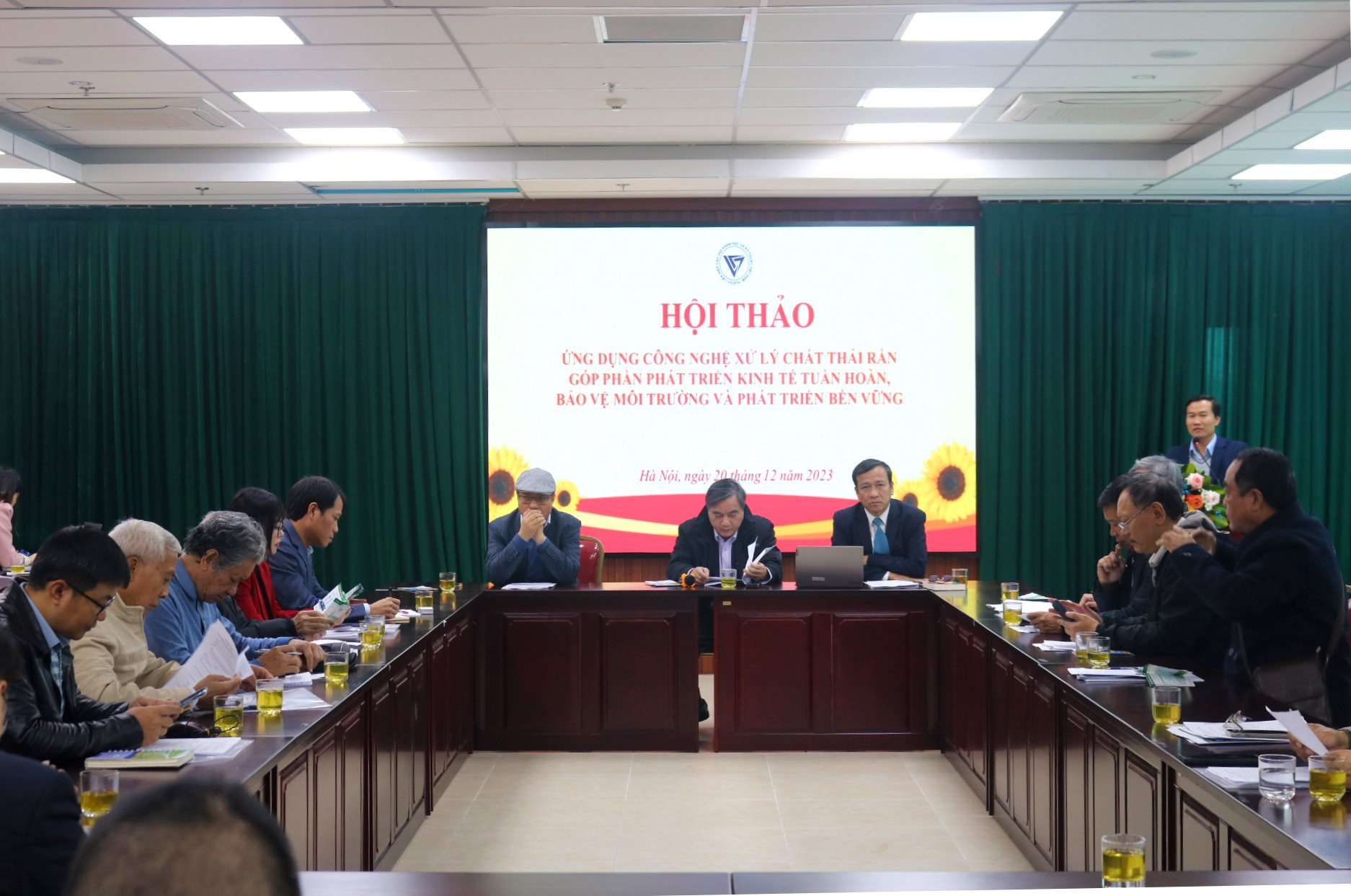 Quang cảnh buổi Hội thảo