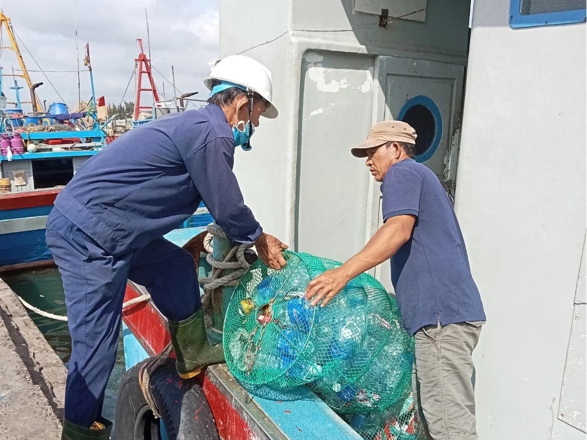 Không có hệ thống, hoạt động phân loại rác sẽ mãi đơn độc