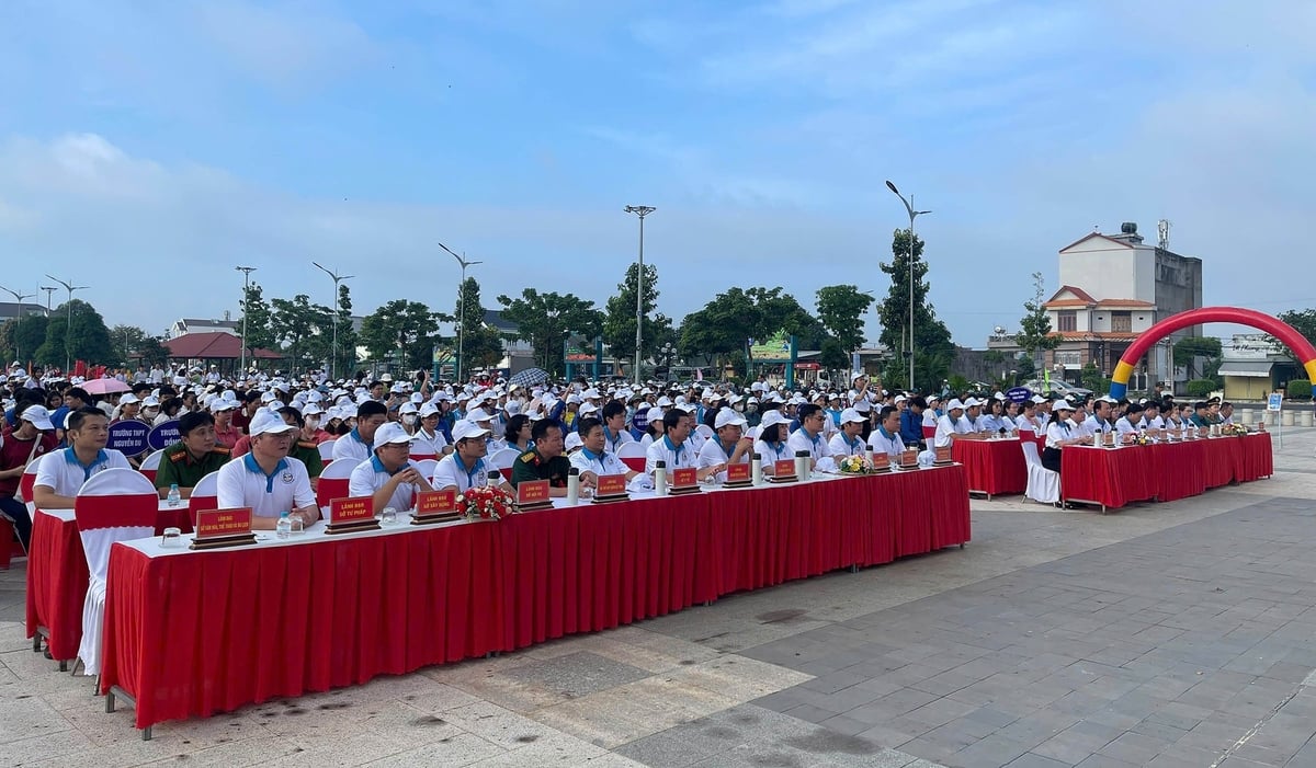 2.000 người hưởng ứng Chiến dịch Làm cho thế giới sạch hơn