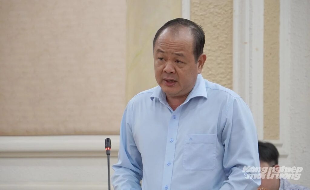 Ông Nguyễn Minh Chánh cho biết, TP.HCM có kế hoạch đầu tư, nâng cấp 62 trạm ép rác và trung chuyển rác trên địa bàn thành phố. Ảnh: Lê Bình.