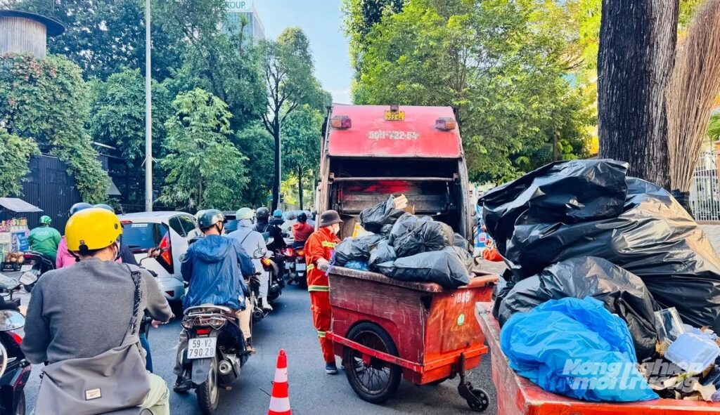 Nóng chuyện rác thải ở TP.HCM: [Bài 1] 14.000 tấn rác về đâu?
