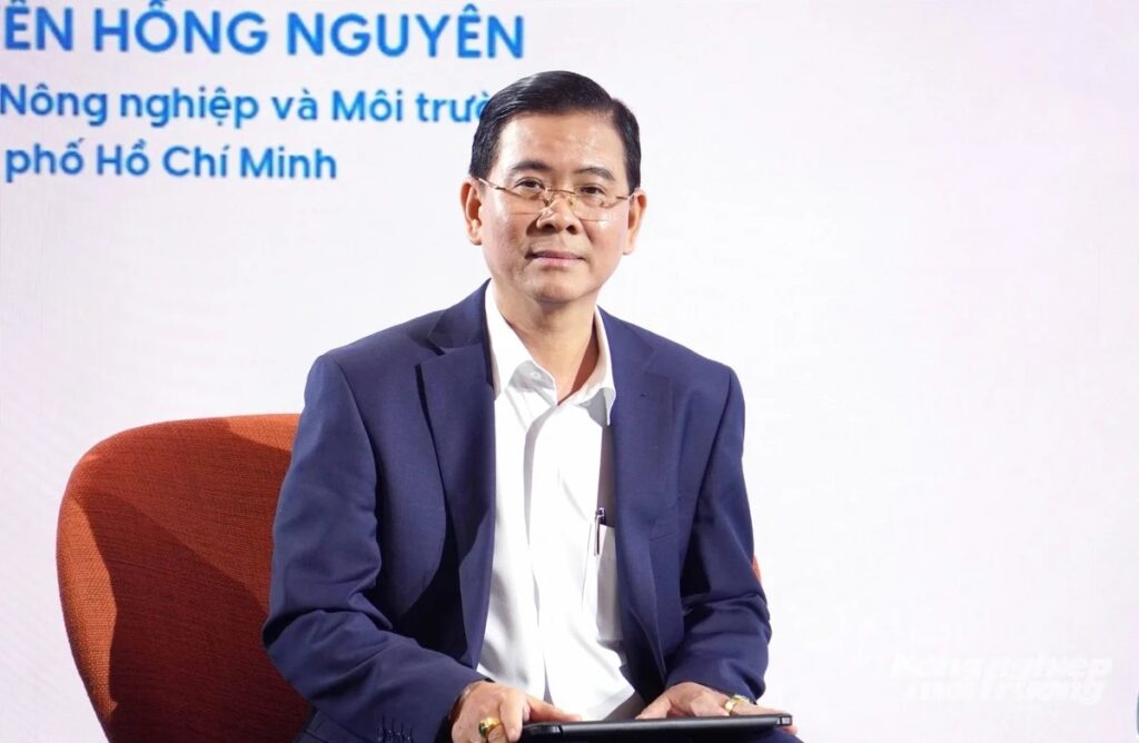 Ông Nguyễn Hồng Nguyên cho biết, thành phố sẽ chuyển từ các mô hình thí điểm sang phân loại rác tại nguồn trên toàn địa bàn từ năm 2027. Ảnh: Lê Bình.