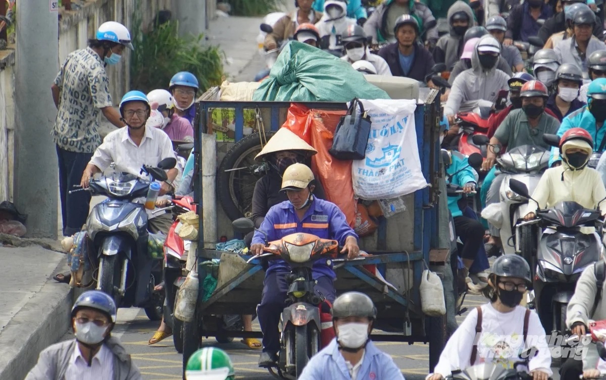 Gỡ điểm nghẽn thu gom để nhựa trở lại nhà máy