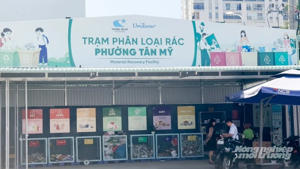 TP.HCM đưa việc phân loại rác đến gần người dân